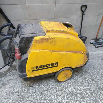 Karcher πειστικό με ζεστό νερό 