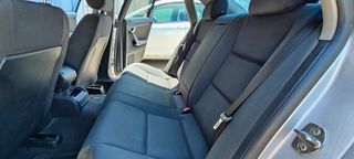 Audi A4 2002 Quattro-thumb-24