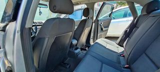 Audi A4 2002 Quattro-thumb-25