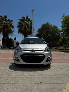 Hyundai i 10 '15 Black edition full extra