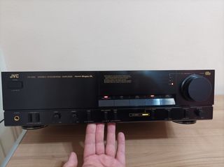 Ολοκληρωμένος ενισχυτής JVC AX555