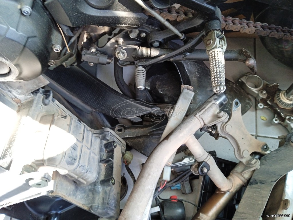 Πωλούνται τα πάντα από Yamaha xt660r