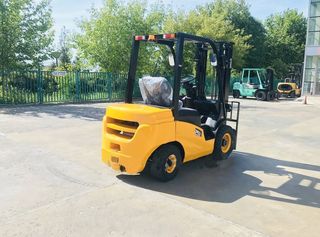 Κλαρκ REDDOT Forklift 2500kg-thumb-2