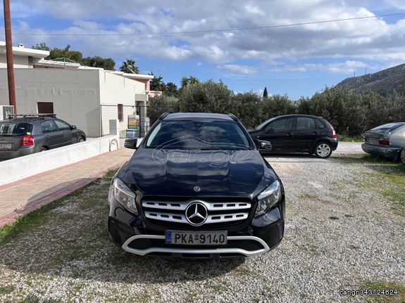 Mercedes-Benz GLA 180 '19