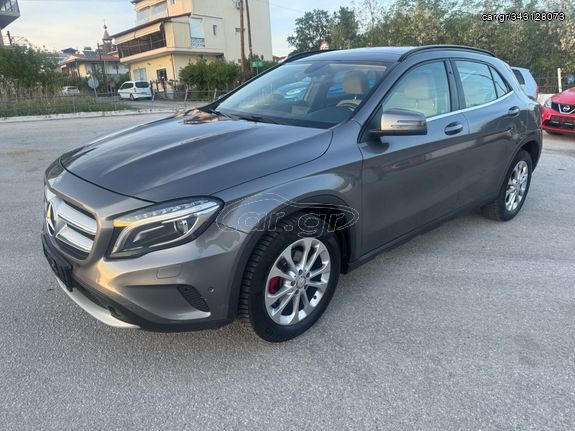 Mercedes-Benz GLA 220 '14  CDI 4MATIC 7G-DCT