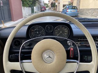 Mercedes-Benz 200 '71