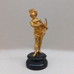 Άγαλμα άπτερου Ερωτιδέα, μεταλλικό περίπου 130 ετών.