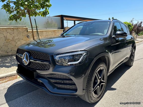 Mercedes-Benz GLC 300 '21 AMG