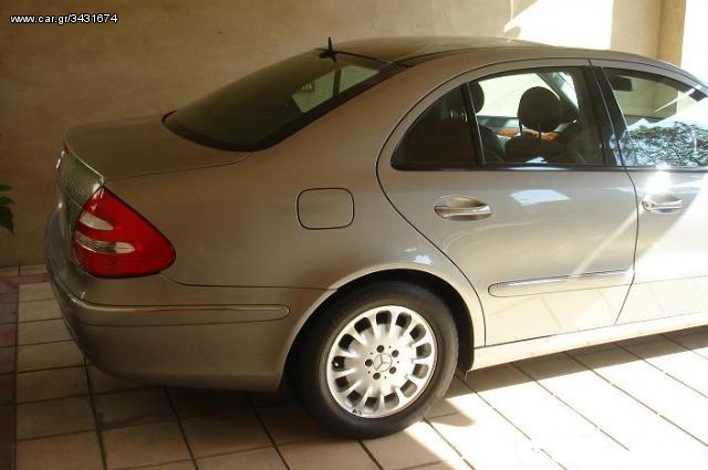 Mercedes-Benz E 200 2005