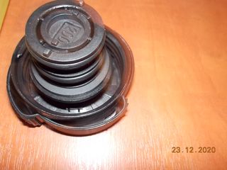 ΤΑΠΑ ΨΥΓΕΙΟΥ ΝΕΡΟΥ BMW E30 Ε36 E46 Ε34 E39 E60 E83 E53 (1,4BAR) METZGER ''BMW Bαμβακας''-thumb-2
