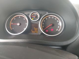 Opel Corsa 2011-thumb-9