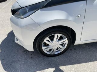 Toyota Aygo 2015-thumb-36