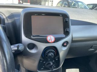 Toyota Aygo 2015-thumb-10
