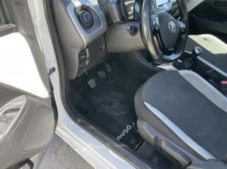 Toyota Aygo 2015-thumb-17