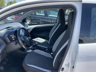 Toyota Aygo 2015-thumb-19