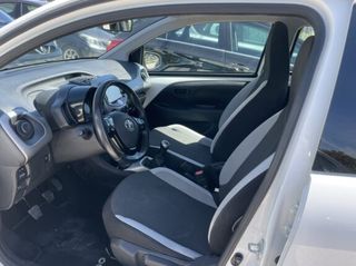 Toyota Aygo 2015-thumb-20