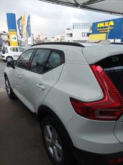 Volvo XC40 '19 	Volvo XC40 D3 2.0 KINETIC AT8