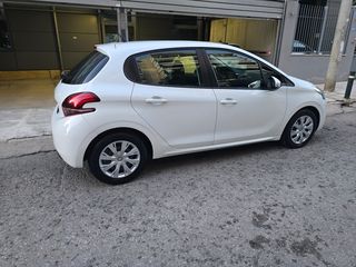 Peugeot 208 2017 BlueHDi 75 Business 1.6-thumb-5