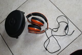 BEATS HEADPHONE-thumb-3