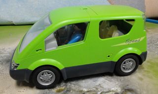 Playmobil Οικογενειακό αυτοκίνητο + 2 φιγούρες