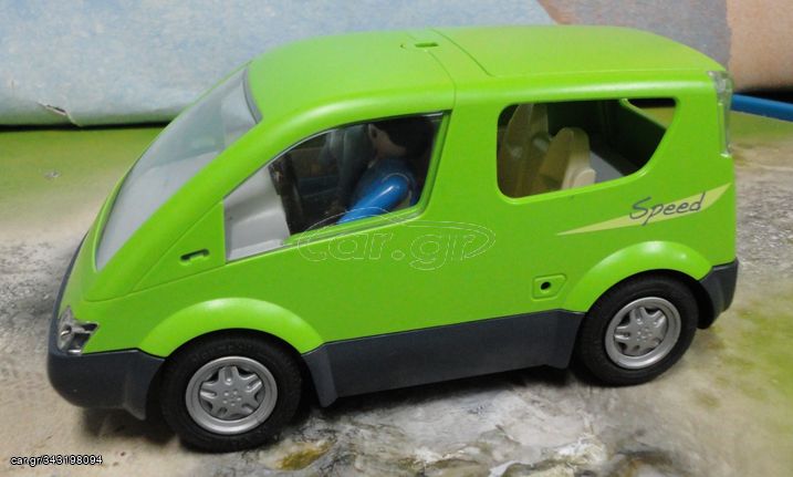 Playmobil Οικογενειακό αυτοκίνητο + 2 φιγούρες