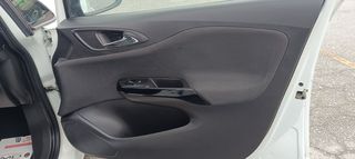 Opel Corsa 2018-thumb-16