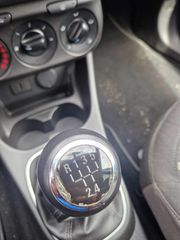 Opel Corsa 2017-thumb-10
