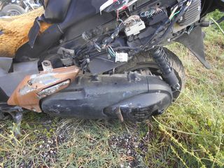 HONDA SILVER WING 600-thumb-4