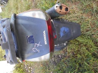 HONDA SILVER WING 600-thumb-5