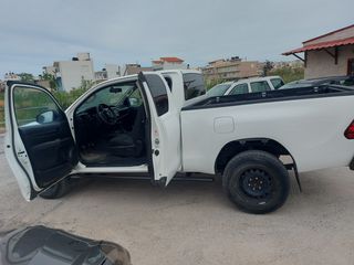 Toyota Hilux 2018 2 X 1/5 ΚΑΜΠΙΝΑ  Extra Cab 2.4 D-4D Duty Comfort 4x4-thumb-9