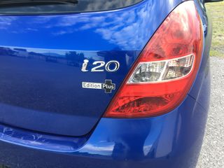Hyundai i 20 2011-thumb-6