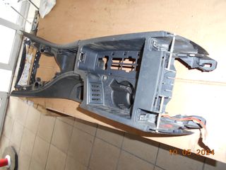 ΚΟΝΣΟΛΑ BMW Ε90 Ε91 Ε92 Ε93 ''BMW Βαμβακάς''-thumb-1