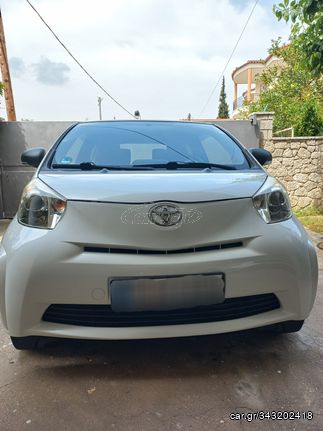 Toyota iQ 2010