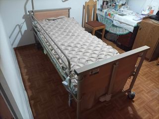 Νοσοκομειακό κρεβάτι ηλεκτρονικό 