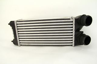 Ψυγείο αέρα υπερπλήρωσης CITROEN BERLINGO MULTISPACE, BERLINGO/MINIVAN, C4, C4 GRAND PICASSO I, C4 I, C4 PICASSO I; PEUGEOT 3008, 308, 308 I, 308 I/KOMBI, 5008, PARTNER, PARTNER TEPEE 1.6D 11