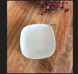 Καινούργια, τέσσερα τμχ. Ikea VÄRDERA πιάτα φρούτου, 18x18 cm