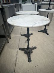 Τραπέζι με μάρμαρο & βάση από μαντέμι (Α2895)