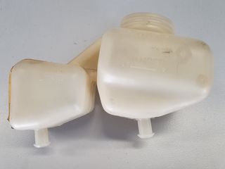 ΔΟΧΕΙΟ ΥΓΡΩΝ ΦΡΕΝΩΝ RENAULT-thumb-1