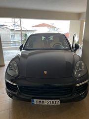 Porsche Cayenne '16 Platinum 