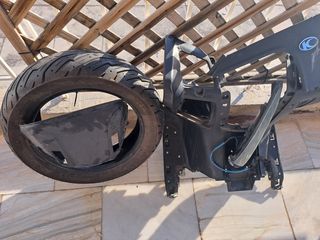 Kymco Xciting 400i '15-thumb-6