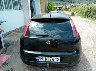 Fiat Grande Punto 2006-thumb-3