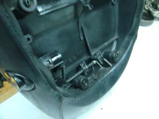 PIAGGIO runer 50-125-150 σελα-thumb-5