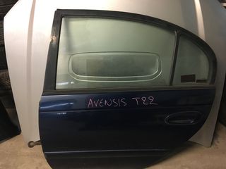Πωλείται πίσω αριστερή πόρτα Avensis 2000 μοντέλο 
