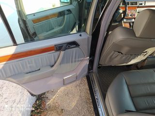 Mercedes-Benz E 250 W124 '90-thumb-25