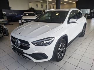 Mercedes-Benz GLA 200 '22