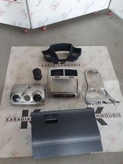 Toyota Urban Cruiser 4×4 2008-2014 πλαστικά καλύμματα
