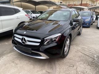 Mercedes-Benz GLA 180 '15 D Urban