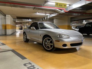 Mazda MX-5 '04