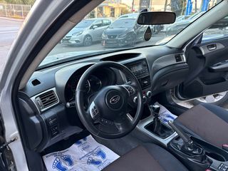 Subaru Impreza 2011-thumb-10