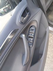 Ford S-Max 2009-thumb-9